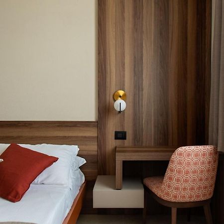 Отель Destasu' Bed And Wellness Кастель-дель-Монте Экстерьер фото