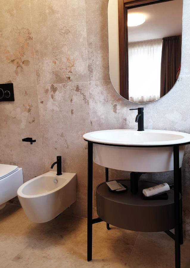 Отель Destasu' Bed And Wellness Кастель-дель-Монте Экстерьер фото