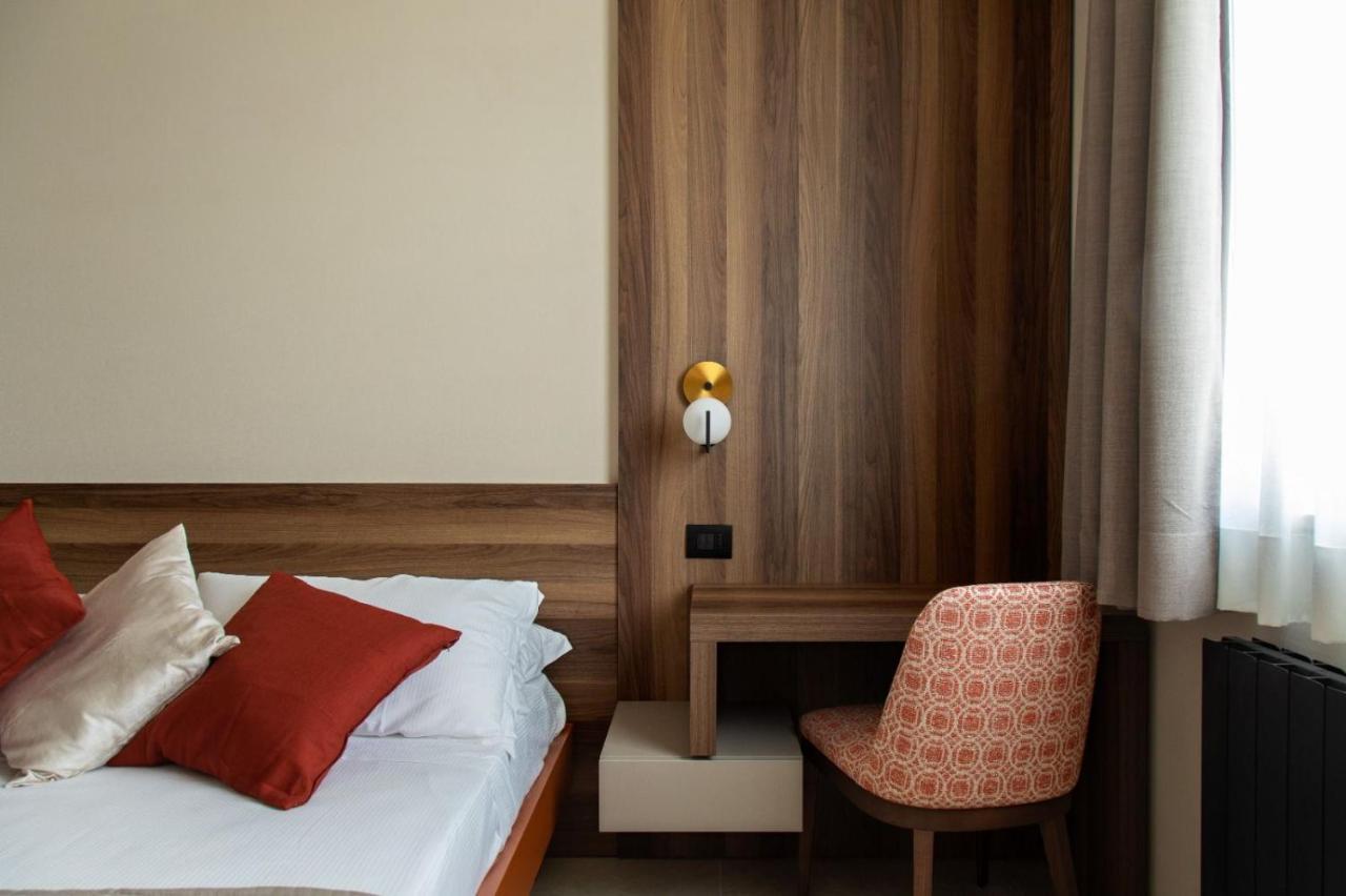 Отель Destasu' Bed And Wellness Кастель-дель-Монте Экстерьер фото