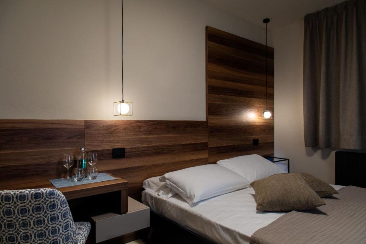 Отель Destasu' Bed And Wellness Кастель-дель-Монте Экстерьер фото