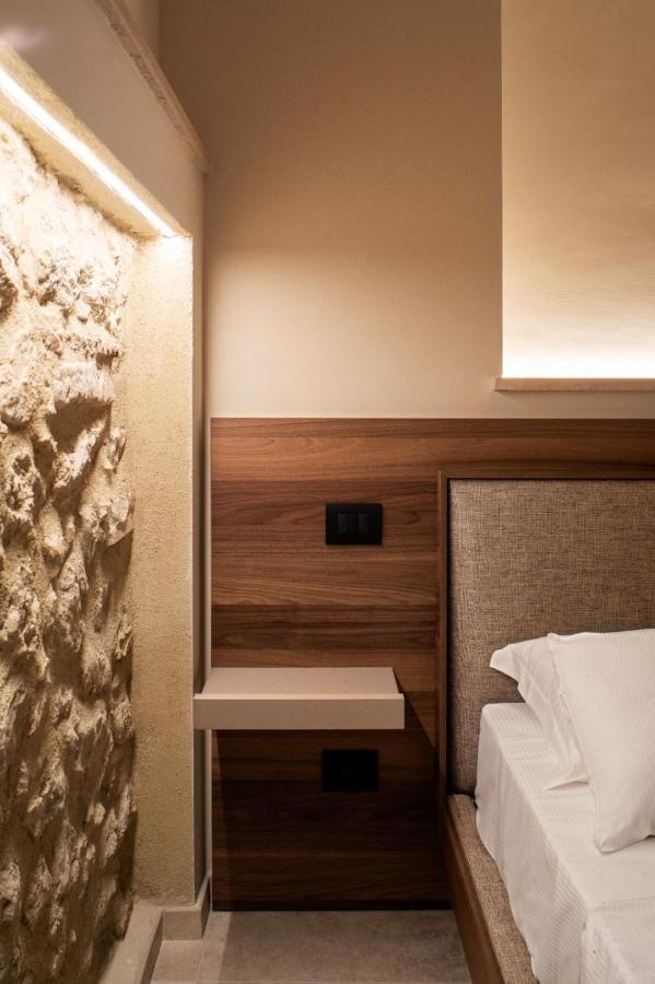 Отель Destasu' Bed And Wellness Кастель-дель-Монте Экстерьер фото
